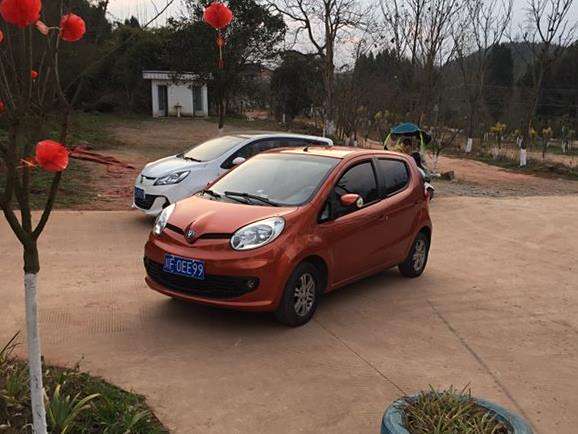 奔奔迷你论坛，微型社交圈的活力与魅力展现